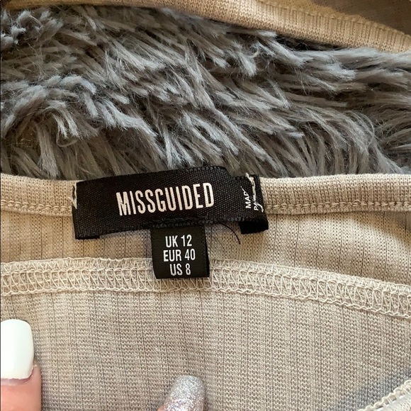 Missguided halter neck crop - Picture 3 of 3
